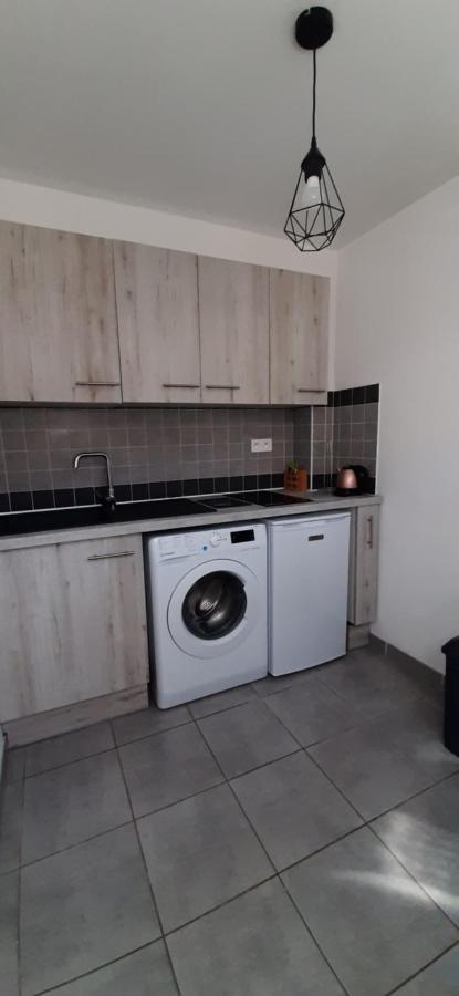 Jolie Maisonnette A Proximite De Toutes Commodites Saintes-Maries-de-La-Mer Exterior foto